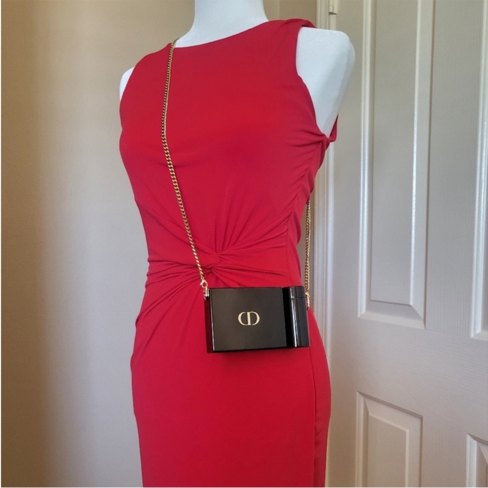 Dior lipstick case/bag with chain. Lipstick not included -GWP - Picture 5 of 7